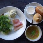 蒼蒼家 - サラダと手作りパン