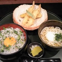 逸品料理屋 流石 - ランチ：静岡産しらす丼と冷やし稲庭うどん
