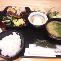 黒毛和牛専門 天の幸山の幸 淀屋橋店  - 朝食