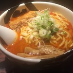 麺屋武蔵 武骨 - ら～麺　赤　８６０円