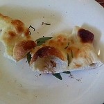 ピッツェリア　ヴェルデ - 寒川"ピッツェリアヴェルデ"イタリア料理ランチコースC1,280円のフォッカチャ