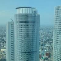 オーベルジュ・ド・リル ナゴヤ - エレベーターに昇る途中から