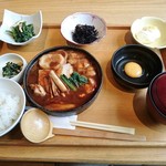 おばんざい・炙り焼き・酒 菜な - 鶏の味噌すき焼き御膳 1,380円