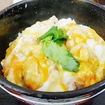 鳥めし 鳥藤 場内店 - 親子丼しお