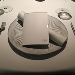 Menu Dinner & Wine Pairingを注文。