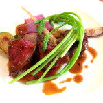 築地フレンチ メゾンミッシェル - メイン：和牛もも肉のステーキ　エストラゴン風味（＋700円）。