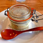 築地フレンチ メゾンミッシェル - 季節の一皿：フォアグラのフラン。