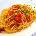 ピッツェリア ブラチェリア チェザリ - 生ハムのラグービアンコ