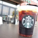 スターバックス・コーヒー - ドリンク写真:シェイクン アイス バレンシア コーヒー