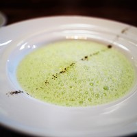 Le Salon de Legumes - グリーンピースのスープと牛蒡のフラン
                