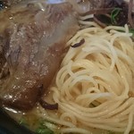 味千ラーメン - 麺アップ