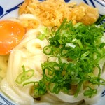 丸亀製麺 - 丸亀製麺 釜玉うどん(並) fromグリーンロール