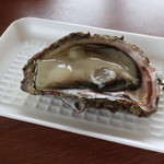 魚売り処　新鮮家 - 岩牡蠣