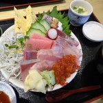 海鮮めし屋 磯人 - 磯人丼