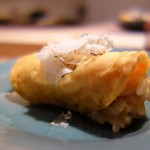 寿しの吉乃 - ウニのリゾットの玉子巻き トリュフ添え