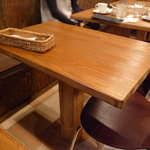DOUBLE OO - ☆カジュアルなテーブル席もありますよ～(#^.^#)☆