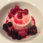 Ristorante Piazza Repubblica - ④ベリー多種のパンナコッタ