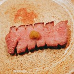 鈴の屋 - 2016/6  極厚・たん元炭火焼きのアップ