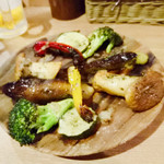 カッチャル バッチャル - 彩り野菜のグリル
      野菜の美味しさを存分に味わえてオススメ。