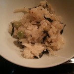 日本料理山崎 - ひじきとグリーンピースのご飯