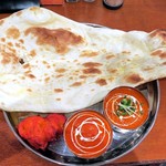 ジャサナ - Eセット￥950
カレー2種類・ナンまたはライス・チキンティッカ・サラダ・ドリンク 
