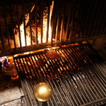 レストラン・パッション - 暖炉でステーキを焼く