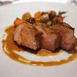 レストラン・パッション - 仏産子牛ロース肉の暖炉焼き、ココット仕上げ