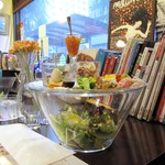 カフェ　エイゲツドウ - すごい迫力です