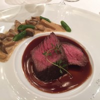 メゾン ポール・ボキューズ - 160611東京　メゾンポール・ポキューズ　ハーブの香りをつけた和牛のロースト赤ワインソース