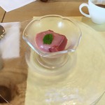 こぶみかん - 「熱帯のフルーツ グアバのジュレにソースをかけて」