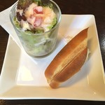  森乃館 - パスタランチのサラダとパン