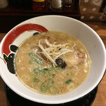 Kassanramen - ラーメン(とんこつ)