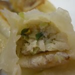 ますや - 「餃子」の具はこんな感じ