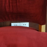 Starbucks - 壁に電源コンセント