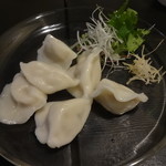 Agula - モチモチ水餃子6個580円（税別）