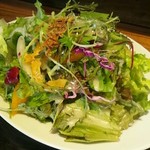 山本のハンバーグ 自由が丘 - ミニサラダ
                                100円(ランチタイムのみ)
                                2016.06