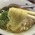 麺屋 丈六 - 秋刀魚醤油(700円)麺リフト