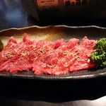 Yakiniku Makoto - 誠の焼肉セット(1000円) お肉 ※クーポン使用