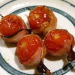 やきとり喜よし - トマトのベーコン巻き (1本　200円)
