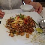 Gusto Thai - 海鮮パッタイ