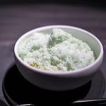 エクアトゥール - 青りんごのソルベ　桂花陳酒のジュレ　パッションフルーツのソース　ヨーグルト