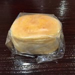 Kamiitasabisueriakudarisenshoppingukona - ＜土日限定＞かわばたチーズ 172円（アトリエペイザンヌ）