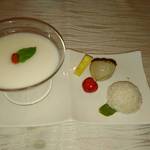 香桃 - 杏仁豆腐と中国菓子