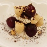 ペレグリーノ - (ドルチェ)アメリカンチェリーとエスプレッソ風味のメレンゲ