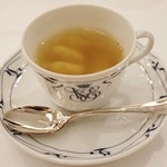 ペレグリーノ - (小さな前菜)長野県産伊那産ぎたろう軍鶏のカペレッティ