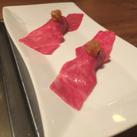 焼肉うしごろ 西麻布本店 - 炙りにぎり
