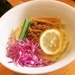 坦々カレーつけそばの麺