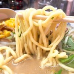 手打らーめん 勝龍 - しおラーメン麺リフト