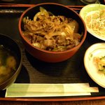 喫茶軽食　シャコンヌ - 伊賀牛牛丼セット