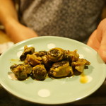 宝寿司分店 - 天然アワビの胆バター醤油焼き